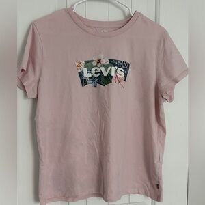 Levi's Soft Pink Tee